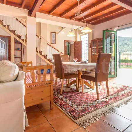 La Piedra Chalet *